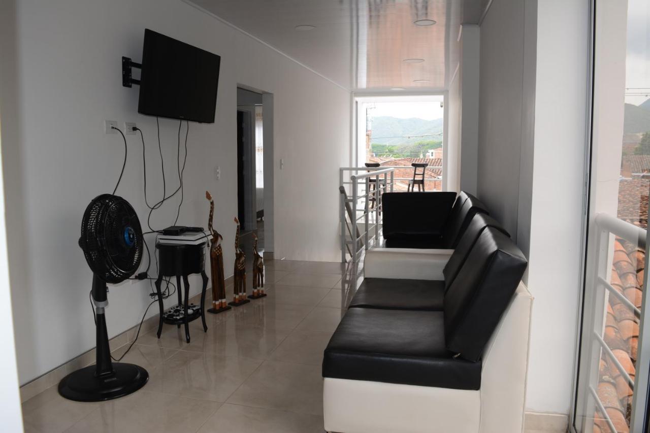 Hotel Brisas Del Norte Roldanillo Eksteriør bilde